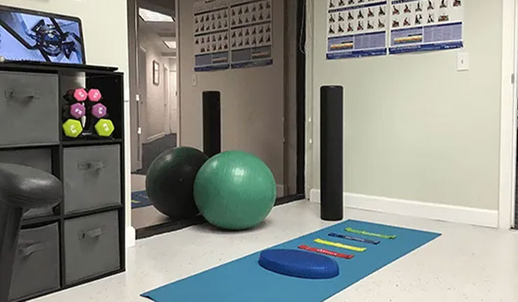 treatment room of Pompano Beach Auto Accident Injury Chiropractic