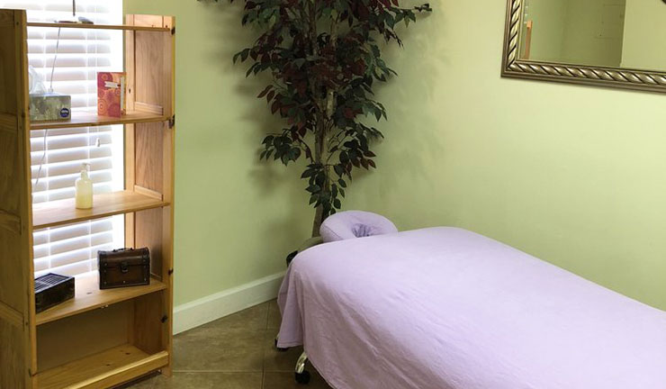 waitingroom of Pompano Beach Auto Accident Injury Chiropractic