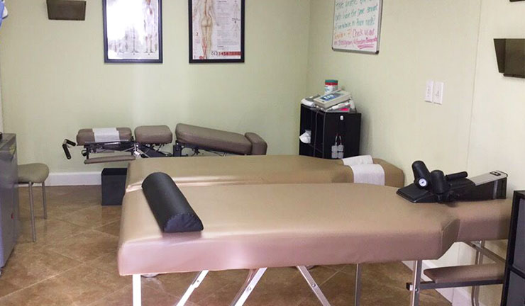 treatment room of Pompano Beach Auto Accident Injury Chiropractic