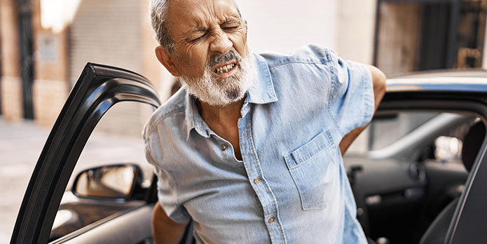 auto accident chiropractor in Pompano Beach FL for back pain